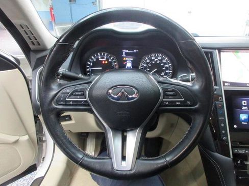 Used 2019 INFINITI Q50 Luxe w/ Essential Package (3.0T Luxe) image 14