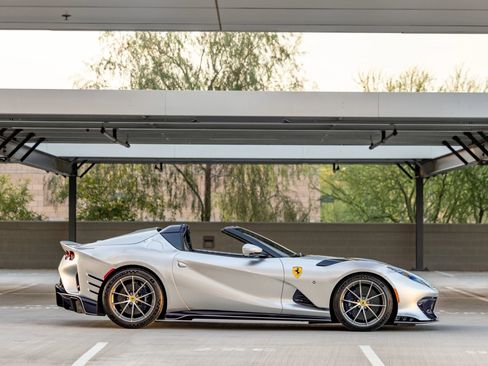 Used 2024 Ferrari 812 Competizione A RWD image 9
