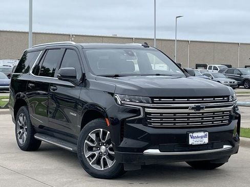 Used 2022 Chevrolet Tahoe LT w/ Luxury Package RWD image 2
