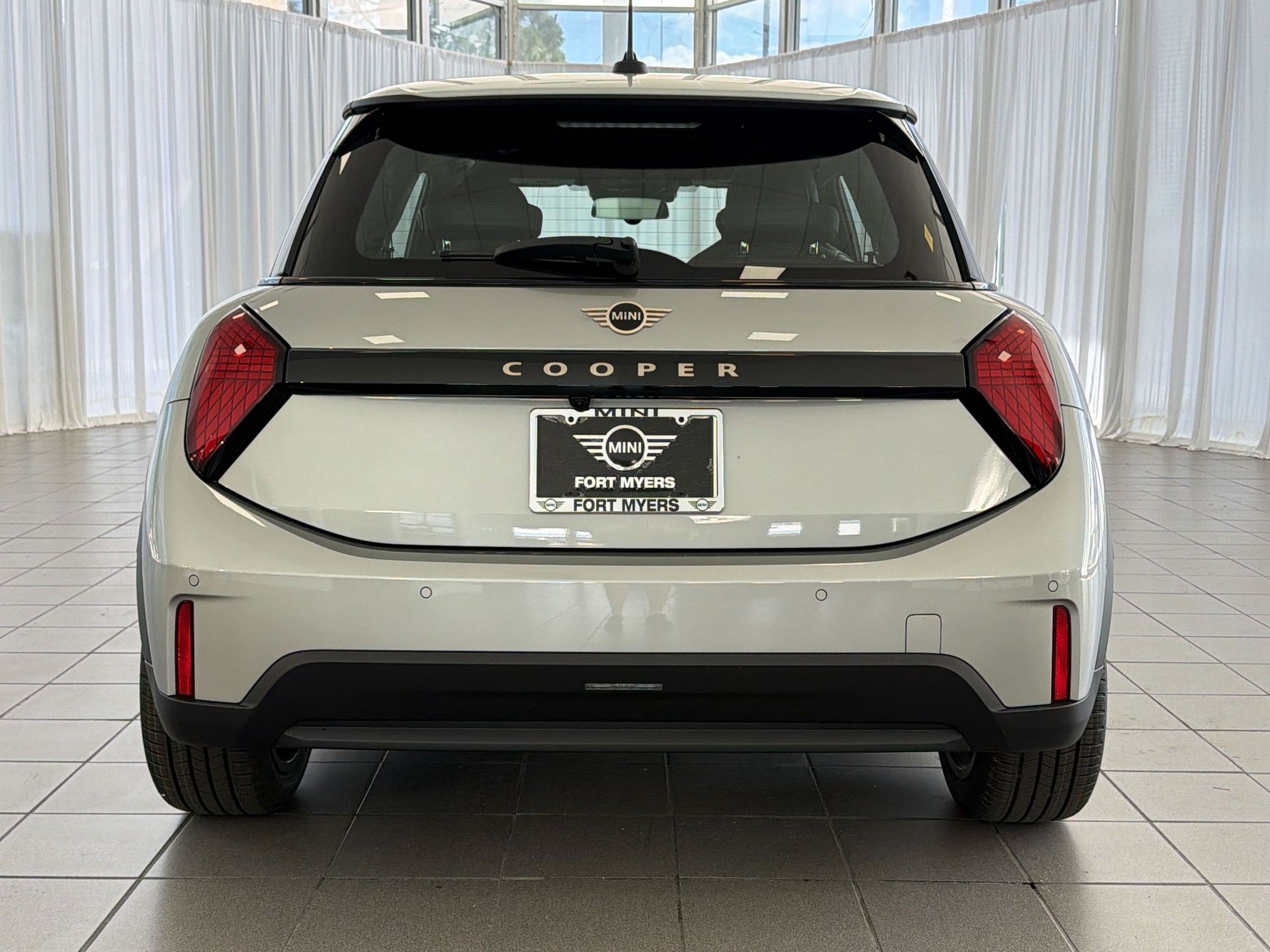 New 2026 MINI Cooper 2-Door Hardtop FWD image 10