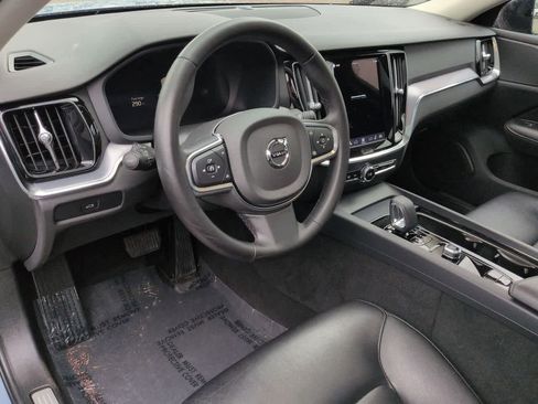 Used 2024 Volvo S60 B5 Core AWD/4WD image 2