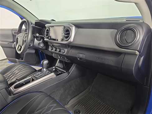 Used 2021 Toyota Tacoma SR5 image 21