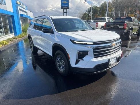 New 2026 Chevrolet Traverse LT w/ LPO, Floor Liner Package image 7