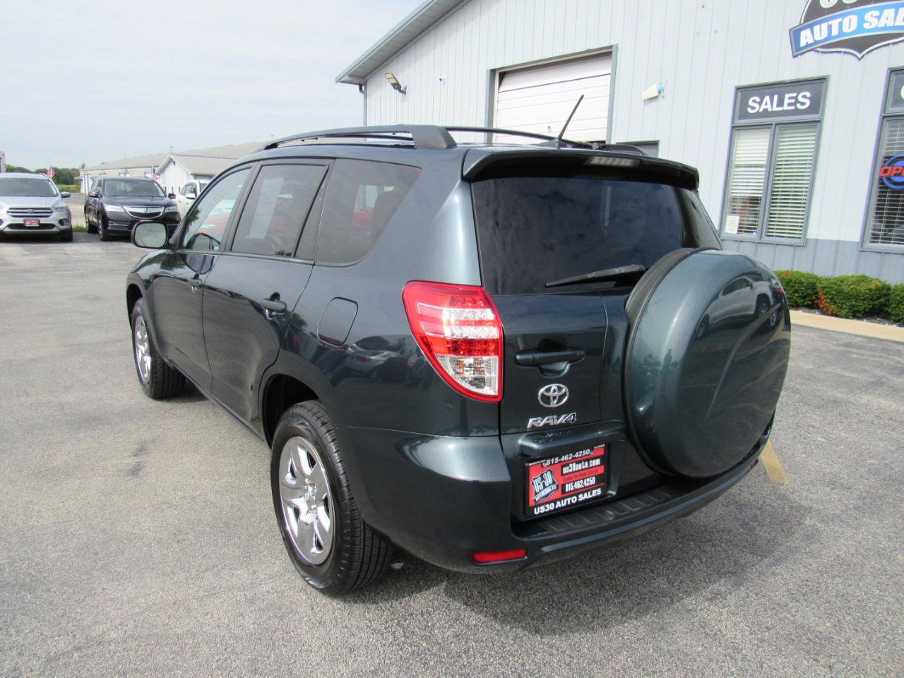 Used 2012 Toyota RAV4 4WD w/ Value Pkg image 4
