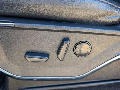 Used 2024 Ford F150 Lariat image 23