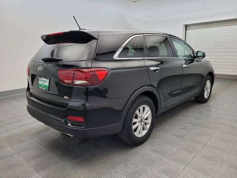 Used 2019 Kia Sorento L FWD image 9