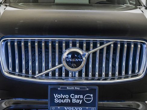 Used 2023 Volvo XC90 B6 Ultimate w/ Protection Package Premier AWD/4WD image 7
