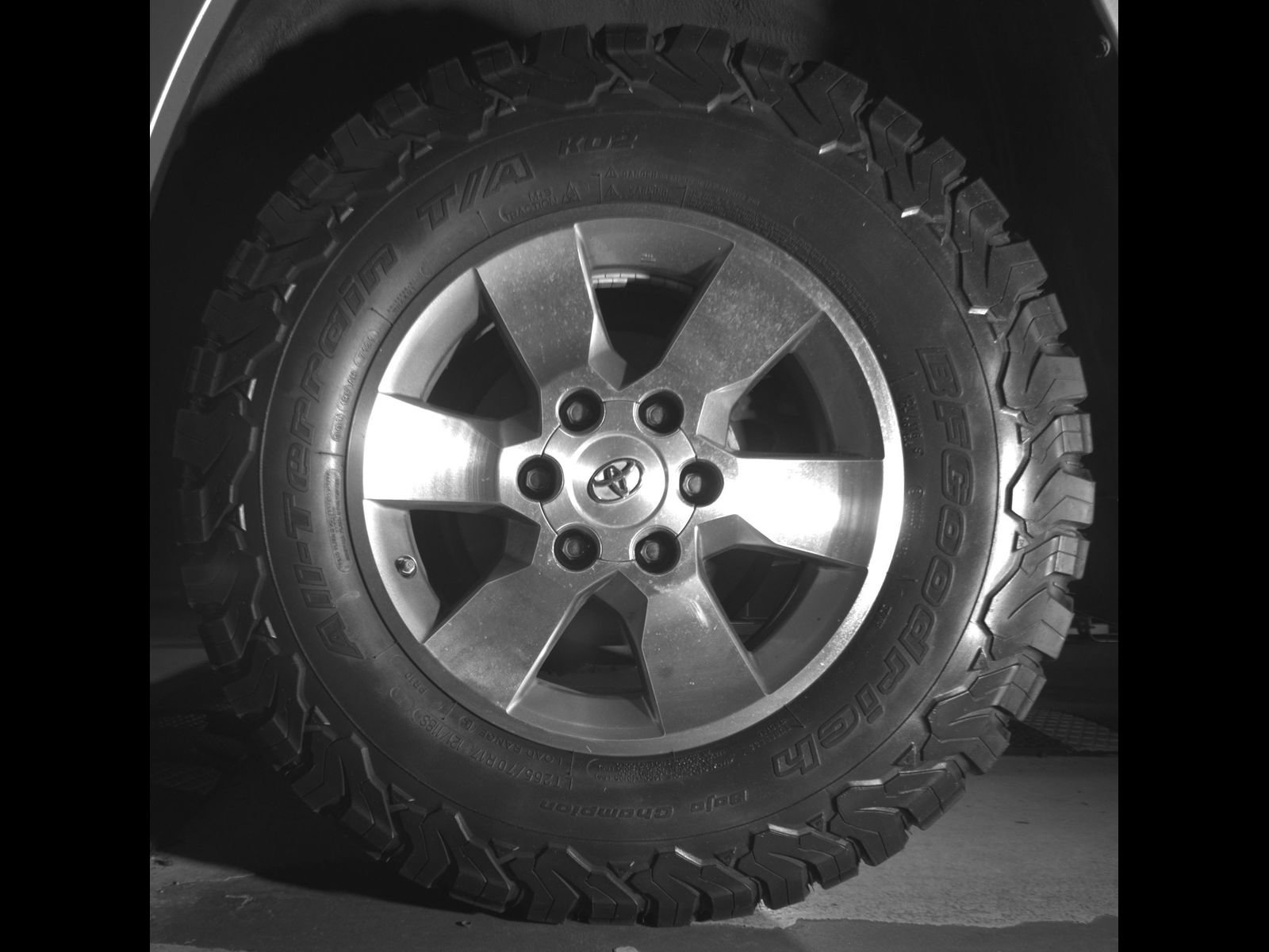 Used 2013 Toyota 4Runner SR5 RWD image 12