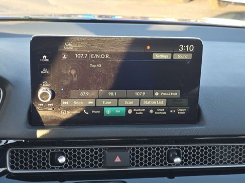 Used 2022 Honda Civic Touring image 16