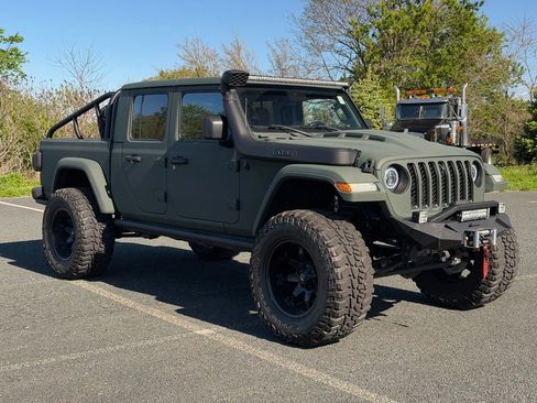 Used 2020 Jeep Gladiator Rubicon w/ Dual Top Group AWD/4WD image 9