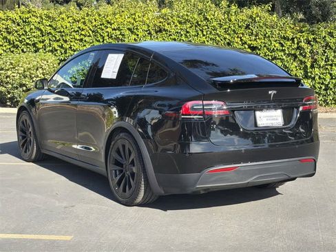 Used 2022 Tesla Model X image 4