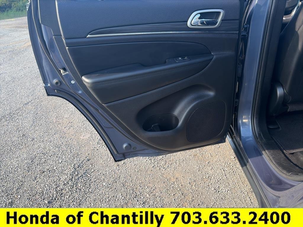 Used 2021 Jeep Grand Cherokee Limited AWD/4WD image 22