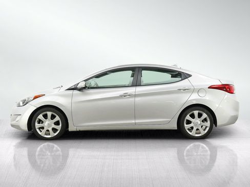 Used 2013 Hyundai Elantra Limited FWD image 2