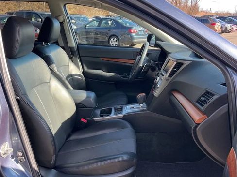 Used 2013 Subaru Outback 2.5i Limited image 9