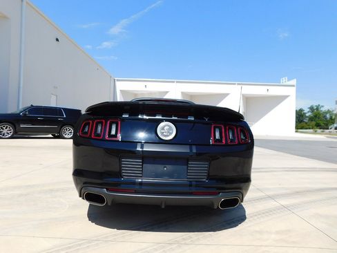 Used 2014 Ford Mustang Shelby GT500 w/ Equipment Group 821A image 9