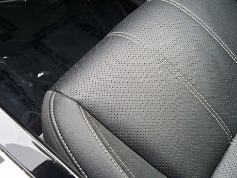 Used 2020 Land Rover Range Rover Velar R-Dynamic S image 26