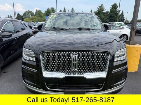 Used 2023 Lincoln Navigator Reserve AWD/4WD image 5