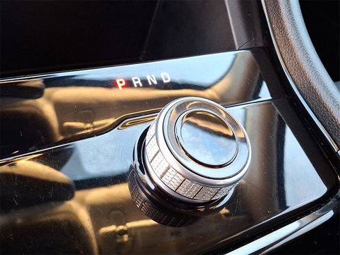 Used 2023 Jeep Grand Cherokee L Laredo image 18