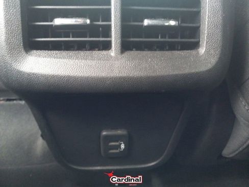 Used 2022 GMC Terrain SLE w/ Fleet Convenience Package image 22