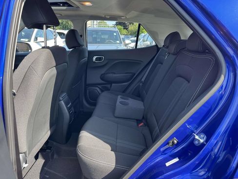 Used 2026 Hyundai Venue SEL FWD image 12