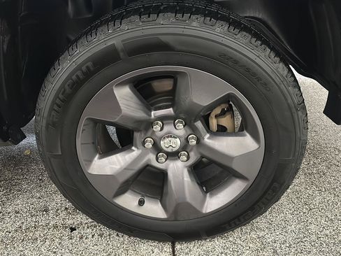 Used 2020 RAM 1500 Big Horn w/ Built-to-serve Edition AWD/4WD image 11