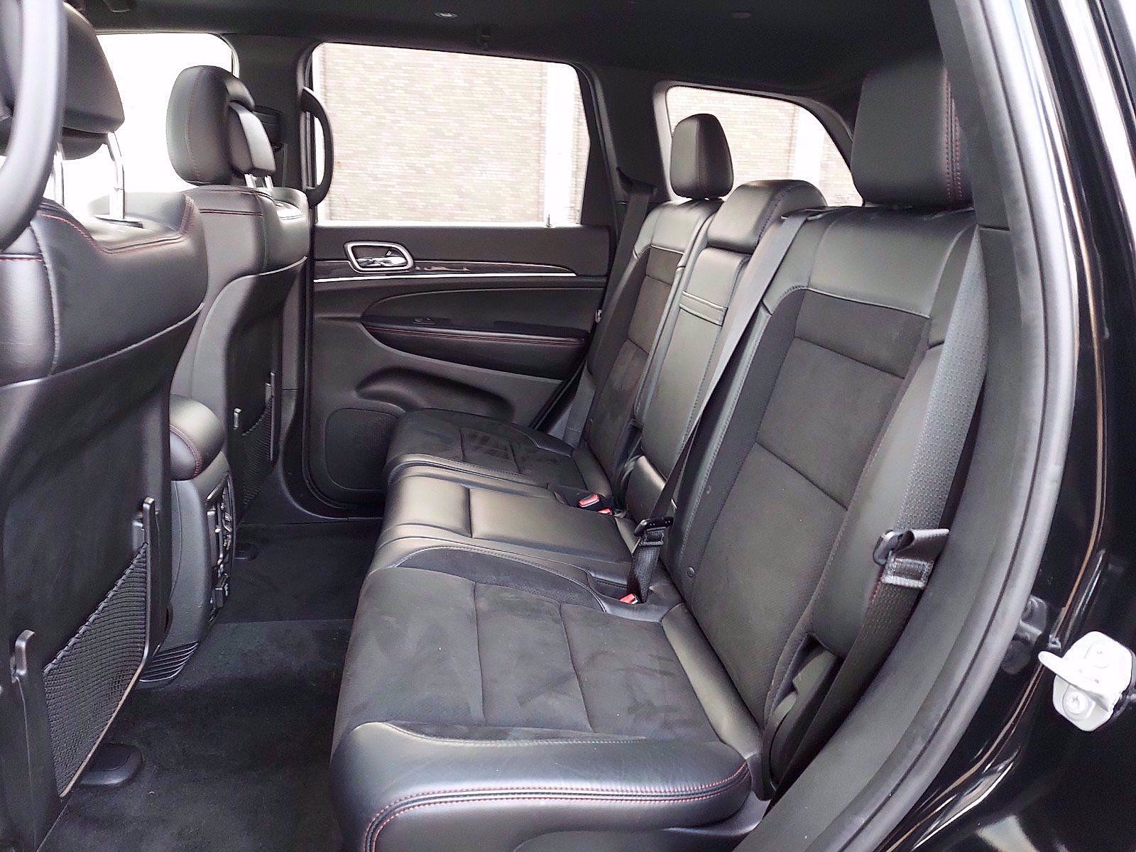 Used 2018 Jeep Grand Cherokee Trailhawk AWD/4WD image 10