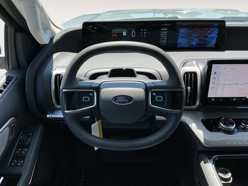New 2026 Ford Expedition Active AWD/4WD image 12