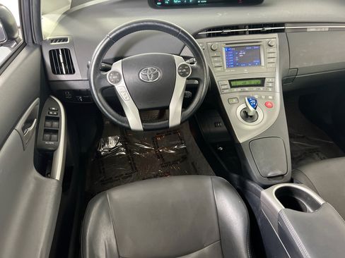 Used 2015 Toyota Prius Four FWD image 20
