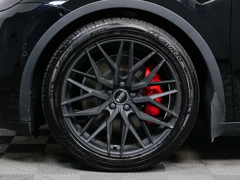 Used 2021 Tesla Model Y Performance image 33