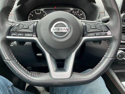 Used 2021 Nissan Altima 2.5 SR w/ SR Premium Package image 13