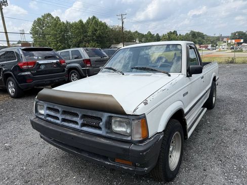 Used 1989 MAZDA B-Series Pickup 2WD Regular Cab B2200 image 3