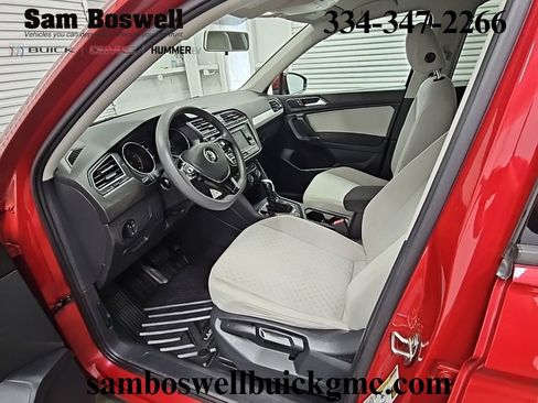 Used 2018 Volkswagen Tiguan S w/ 3rd Row Seat Package image 10