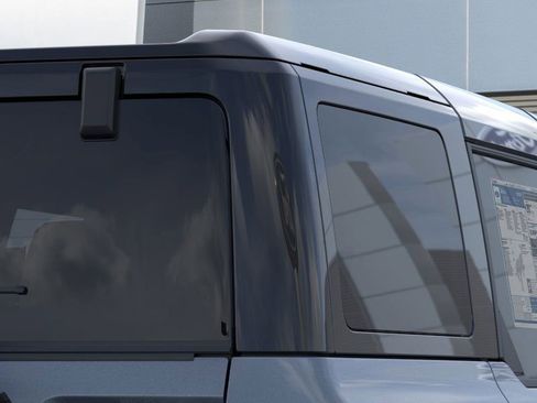 Used 2025 Ford Bronco Big Bend image 15