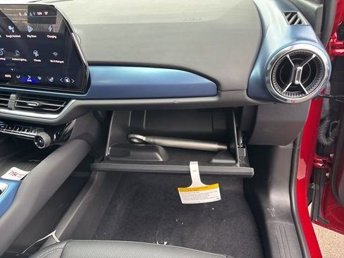 New 2026 Chevrolet Equinox EV LT AWD/4WD image 39