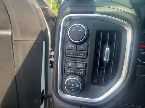 Used 2022 Chevrolet Silverado 2500 LTZ w/ LTZ Convenience Package image 25