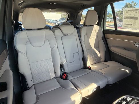 New 2026 Volvo XC90 B6 Plus w/ Protection Package Premier image 10