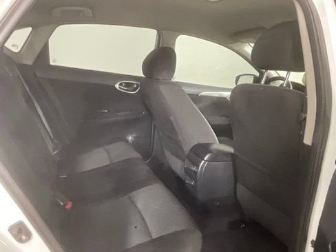 Used 2014 Nissan Sentra SR FWD image 16
