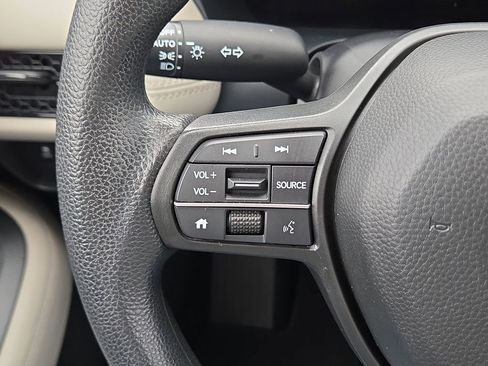 Used 2023 Honda HR-V LX image 28