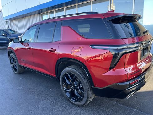 Used 2024 Chevrolet Traverse RS w/ LPO, Floor Liner Package image 6