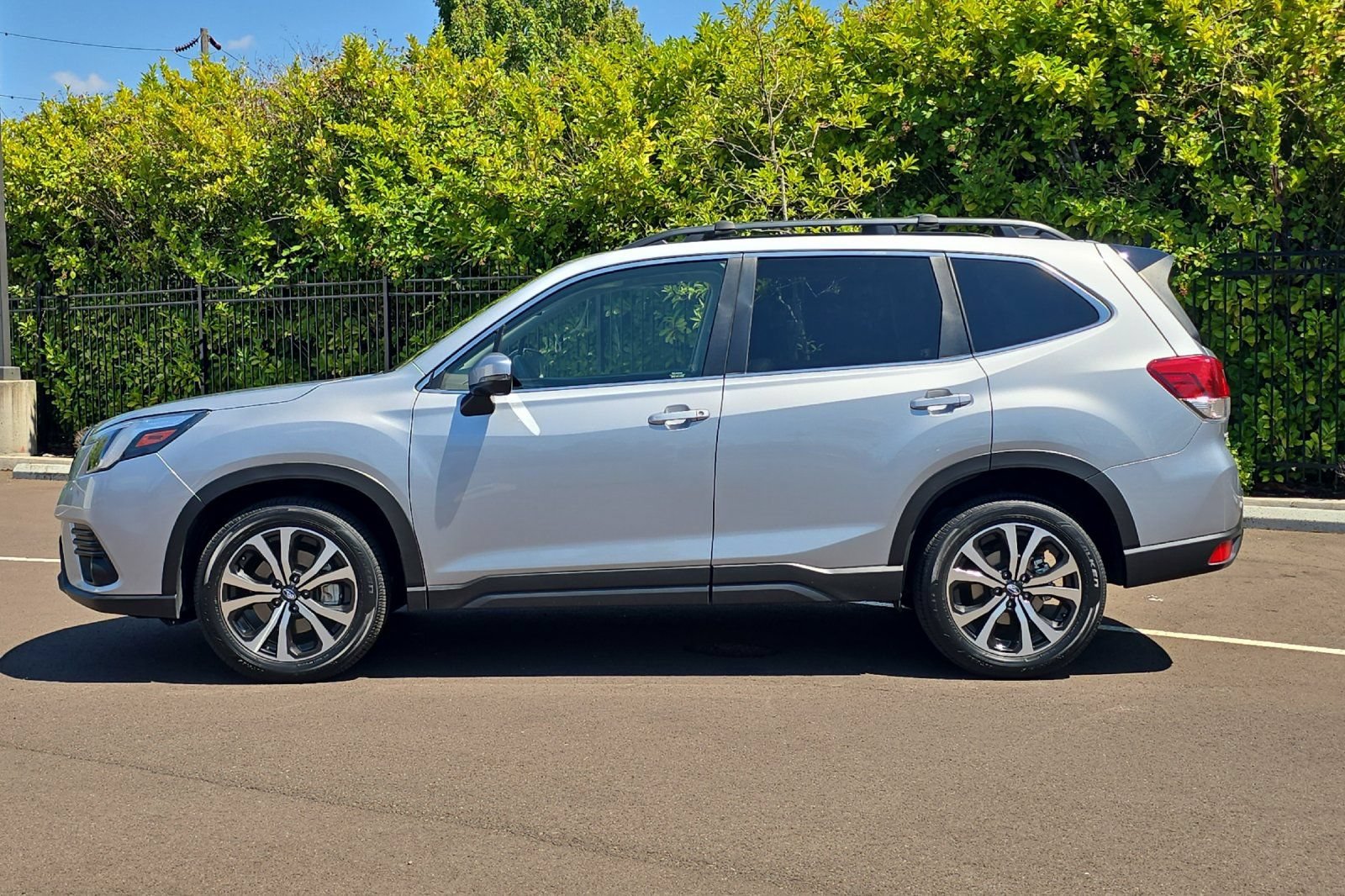 Used 2024 Subaru Forester Limited AWD/4WD image 7