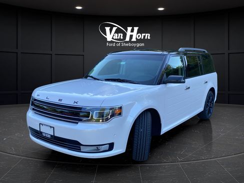 Used 2018 Ford Flex Limited w/ Equipment Group 301A AWD/4WD image 3