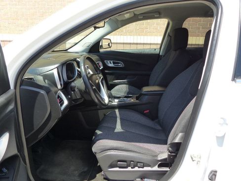 Used 2017 Chevrolet Equinox LT w/ Convenience Package FWD image 21