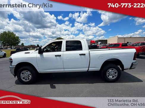 Used 2026 RAM 2500 Tradesman w/ Chrome Appearance Group AWD/4WD image 4
