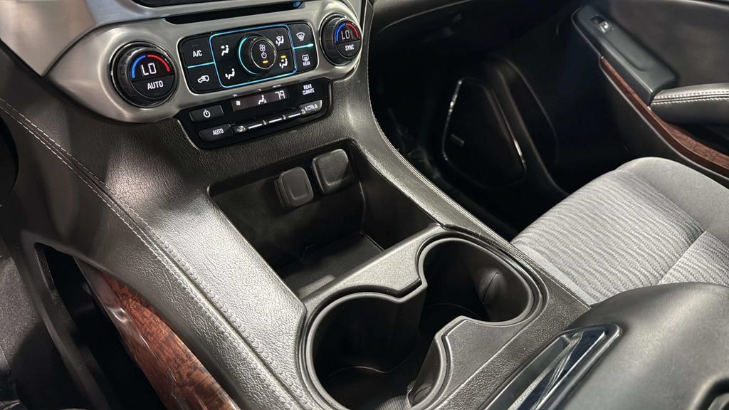 Used 2020 GMC Yukon SLE AWD/4WD image 31