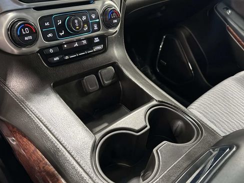 Used 2020 GMC Yukon SLE AWD/4WD image 31