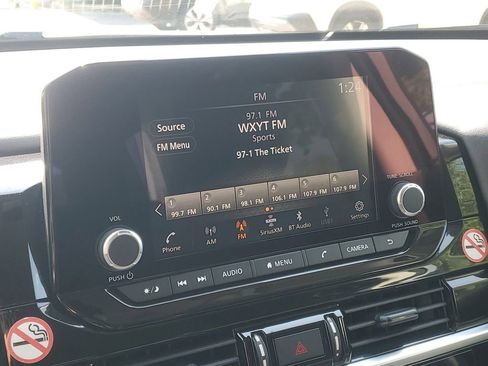 Used 2024 Nissan Pathfinder SV image 20