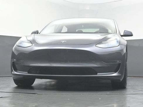 Used 2022 Tesla Model 3 Long Range AWD/4WD image 40