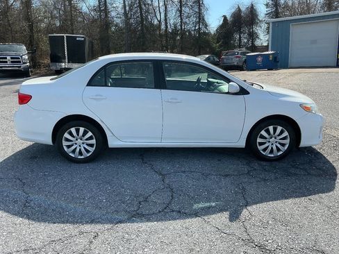 Used 2012 Toyota Corolla LE image 5