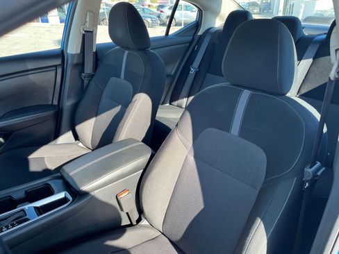 Used 2025 Nissan Sentra SV image 36