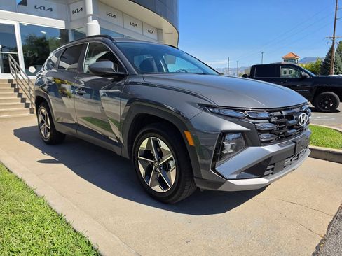 Used 2025 Hyundai Tucson SEL AWD/4WD image 3